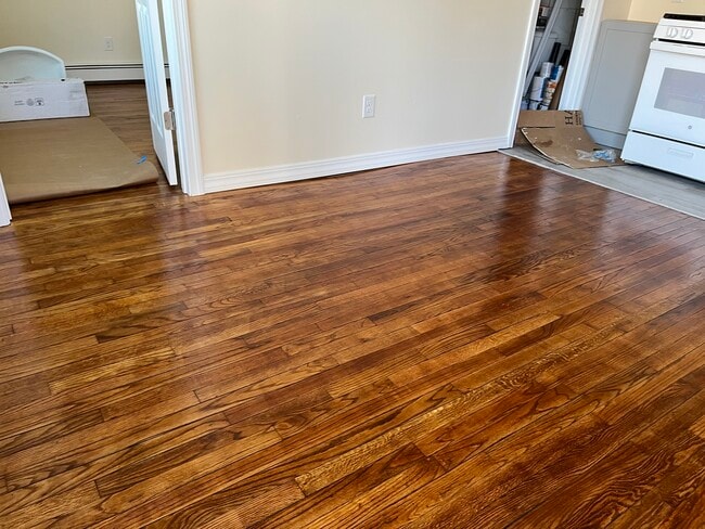 Building Photo - 23 Fleetwood Ave