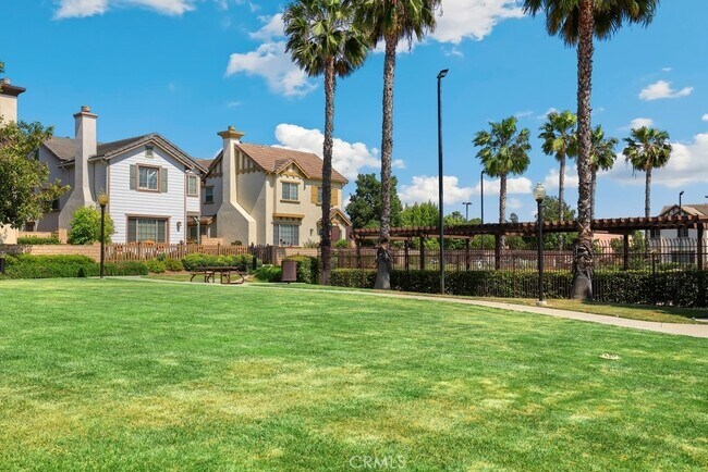 Building Photo - 425 Merced Ct