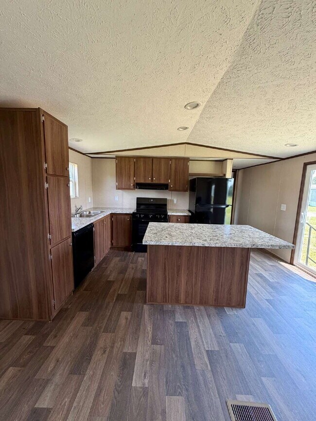 Foto del edificio - MOBILE HOME FOR RENT IN REHOBETH