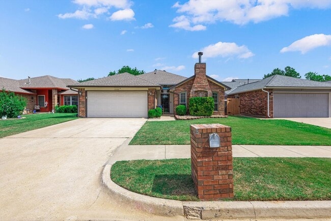 Two reasons to stop scrolling: the schools and the bathrooms. 3/2/2 Home in Putnam City Northaven... - Two reasons to stop scrolling: the schools and the bathrooms. 3/2/2 Home in Putnam City Northaven...