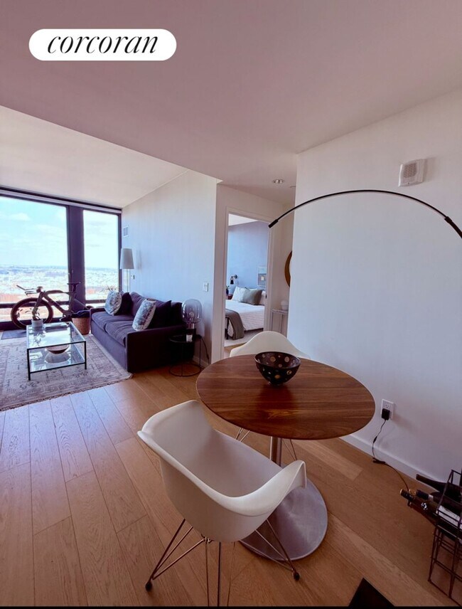 Foto del edificio - 250 Ashland Pl