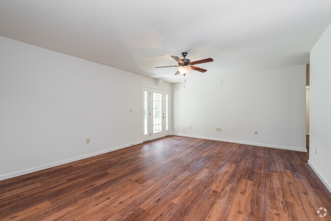 Interior Photo - Norwood Court Apartments