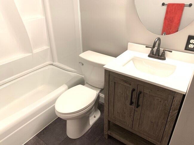 Bathroom - 65 Darlington Rd