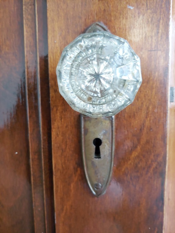 Foto del edificio - Vintage Lover's Dream Apartment!