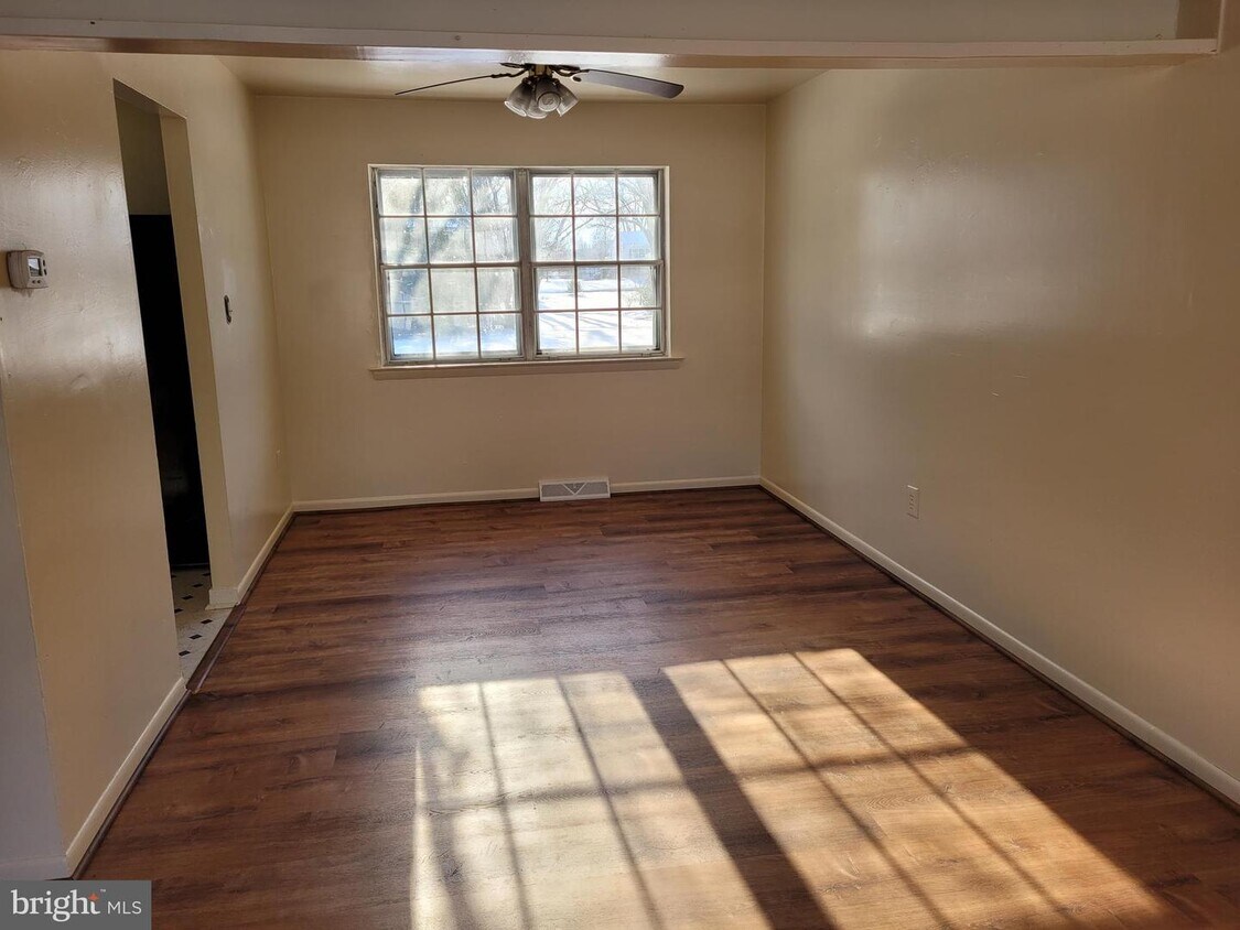 1574 Pine Tree Dr, Hatfield, PA 19440 House Rental in Hatfield, PA