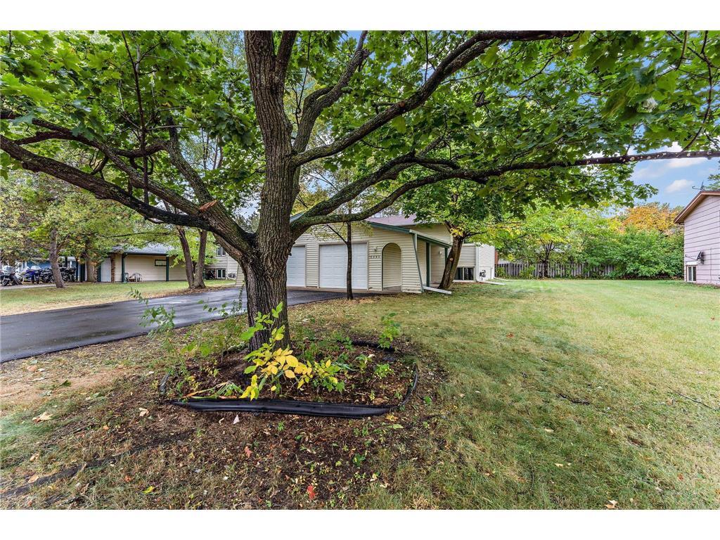 Primary Photo - 6445 Douglas Dr N
