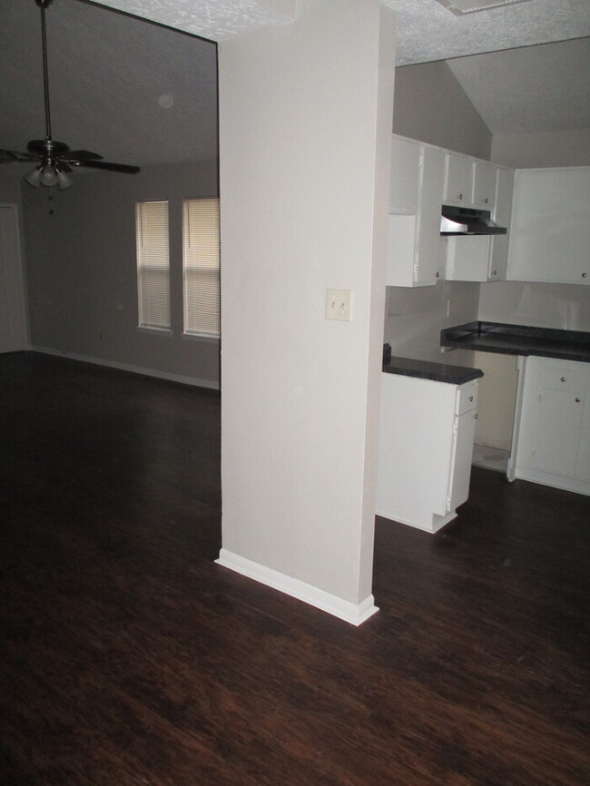 Building Photo - 952 Willersley Ln. Channelview, TX 77530