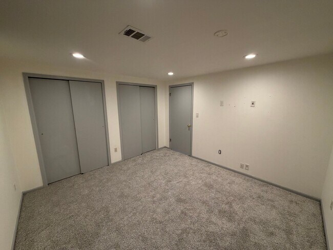 Foto del edificio - 235 Coral Way