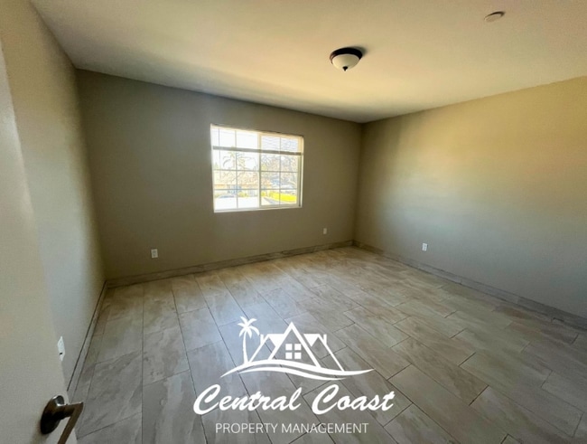 Foto del edificio - 0 E Boone St