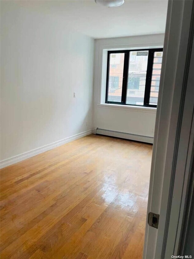 Foto del edificio - 41-16 Haight St