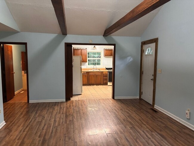 Building Photo - Private Country Cabin for Rent