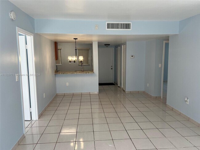 Building Photo - 14170 SW 84th St MIAMI, FL 33183
