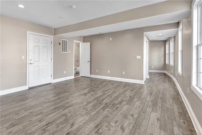 Foto del edificio - 418 Howe Ave