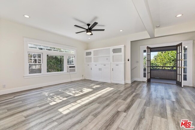 Building Photo - 1054 Maine Ave