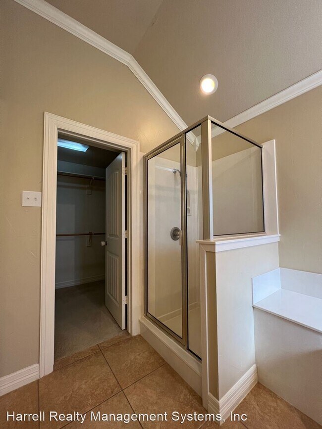 Building Photo - 4 br, 2 bath House - 3016 Pueblo Drive