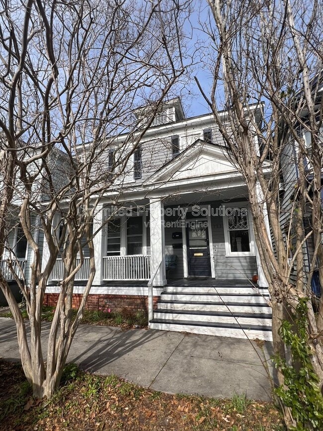 Photo - 723 Chestnut St Townhome