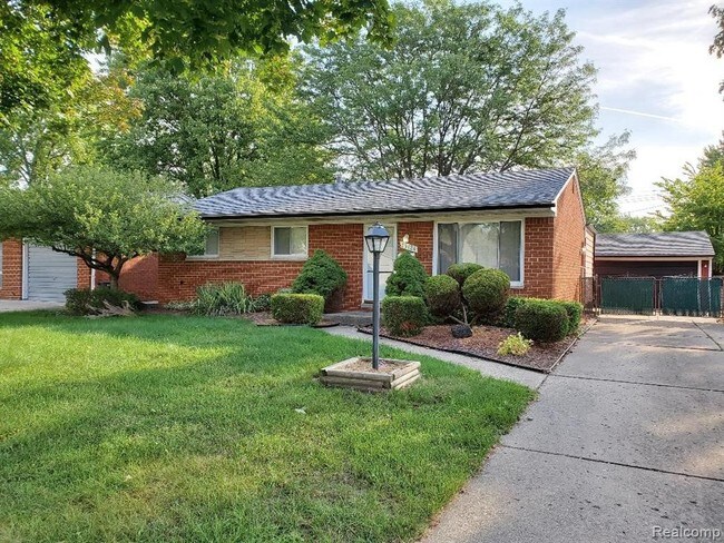 Building Photo - 39124 Muriel Dr