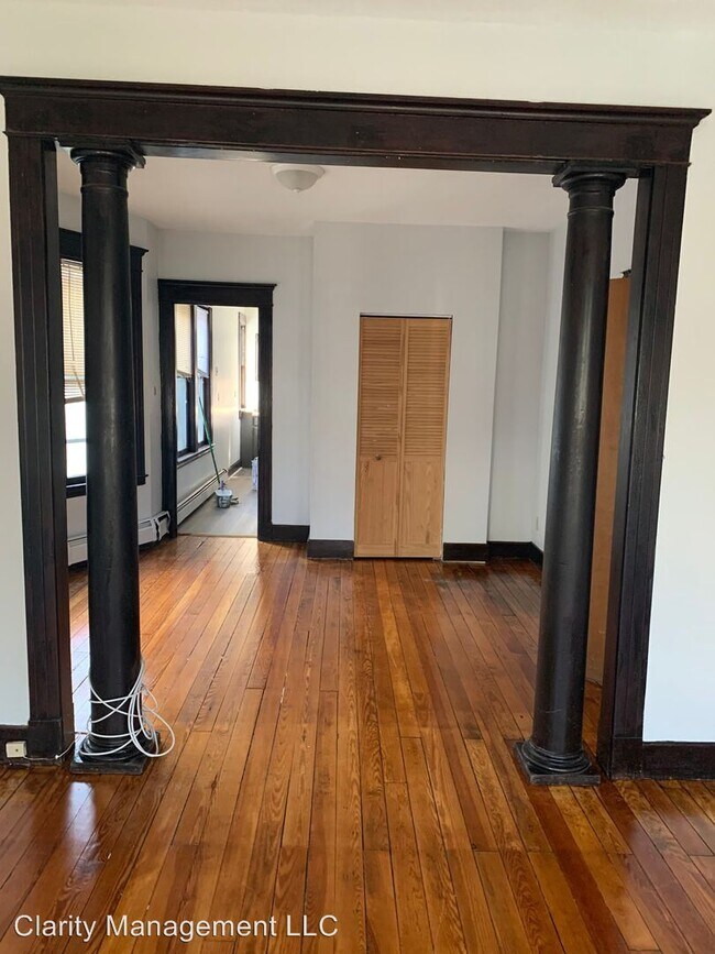 Building Photo - 76-78 Lilac St