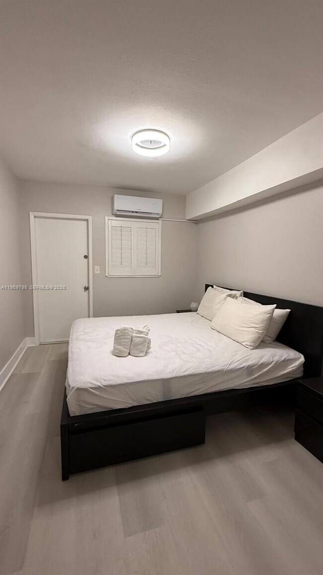 Foto del edificio - 4201 Indian Creek Dr