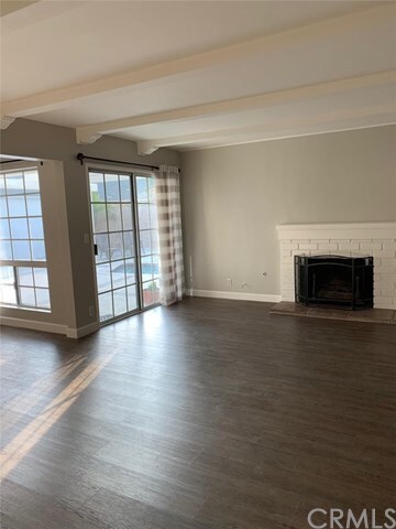 Building Photo - 3162 Oak Knoll Dr