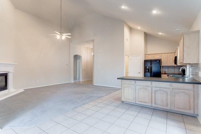 Building Photo - 2612 Evening Shade Dr