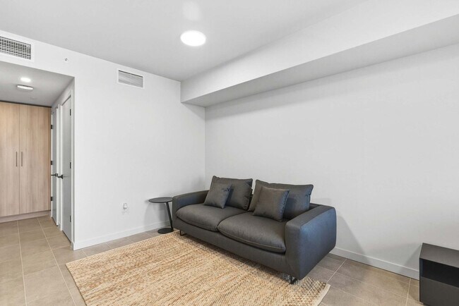 Foto del edificio - 121 NE 5th St
