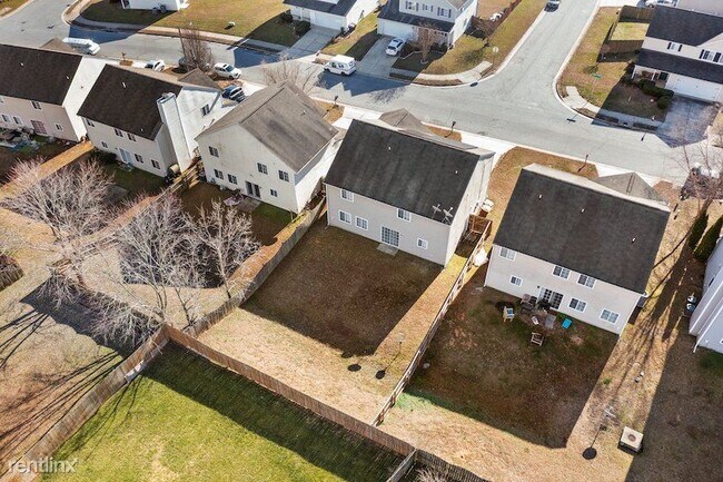 Foto del edificio - 4 br, 2.5 bath House - 809 Caledon Dr
