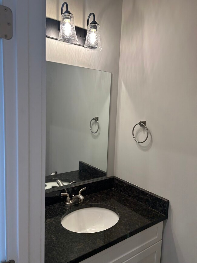 Foto del edificio - 74 Pelt Ln