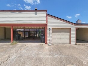 Building Photo - 1843 Sherwood Forest St