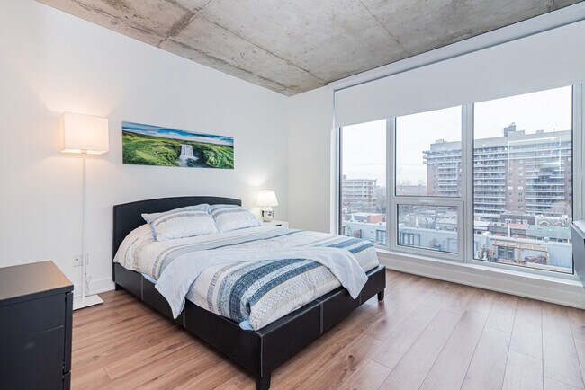 Building Photo - 1500 Rue Berri