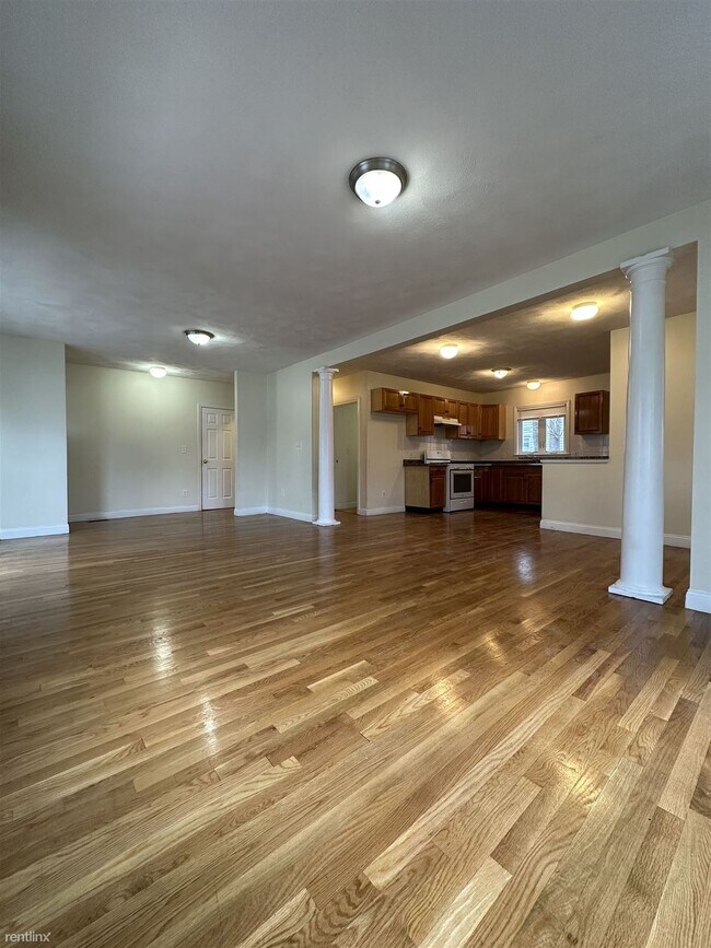 Foto del edificio - 3 br, 1 bath Duplex - 90 Norwell St Beauti...