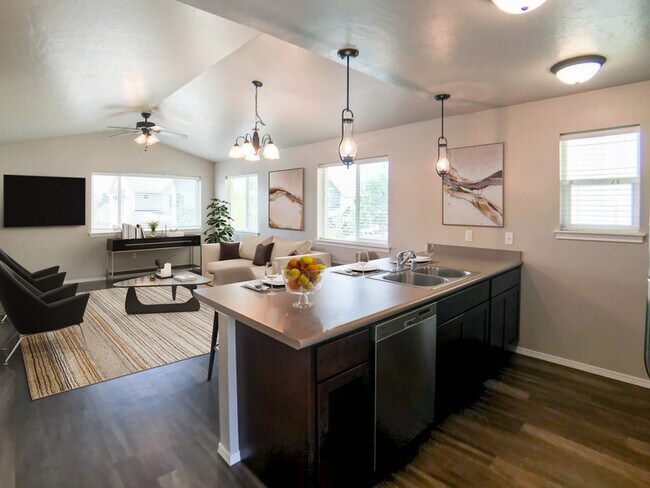 Foto del edificio - 4931 Potter Park Loop