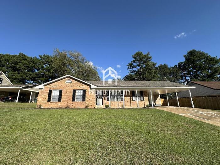 Primary Photo - 3626 Clarke Rd