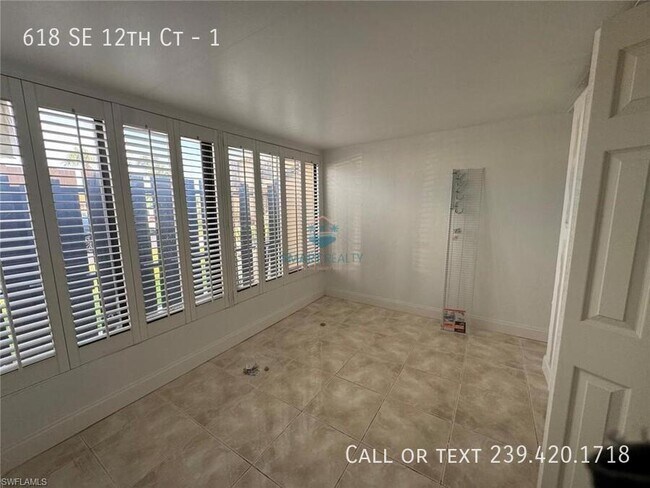 Foto del edificio - 618 SE 12th Ct