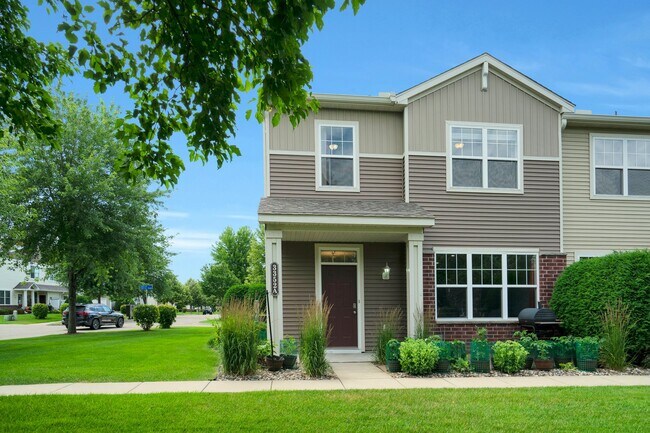 Building Photo - 3352 Hazel Trail