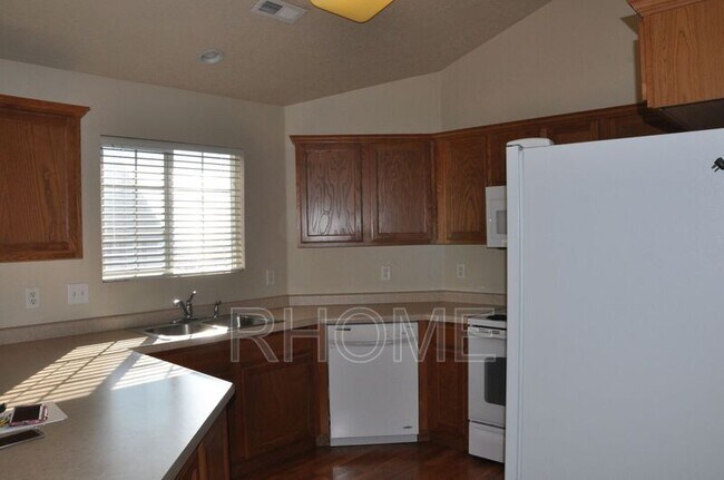 Foto del edificio - 1705 Westbury Way