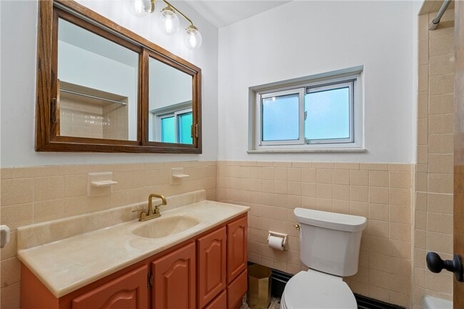 Foto del edificio - 6026 Sawyer St