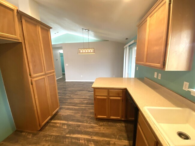 Foto del edificio - 1414 Pheasant Way