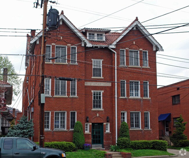 Building Photo - 1632 Virginia St