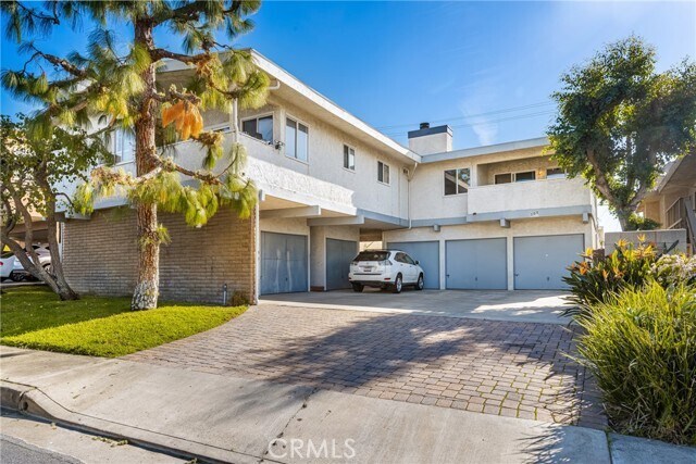 Primary Photo - 305 Avenida Cabrillo