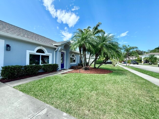 Foto del edificio - 5230 Compass Pointe Cir