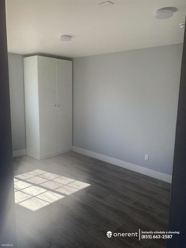 Foto del edificio - 1 br, 1 bath Flat - 13098 Water St #2 -