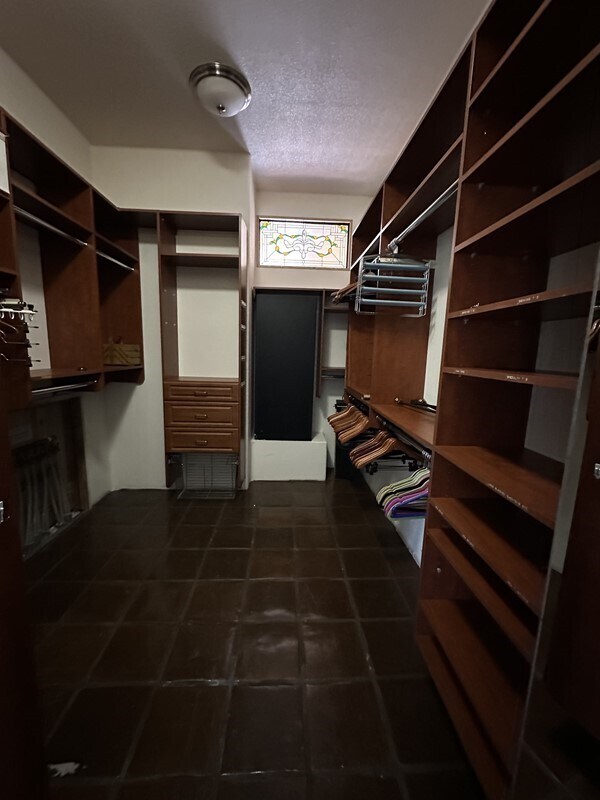 Foto del edificio - Home For Rent 13800 Tulloch Rd in Jamestown