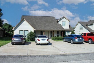 Building Photo - 603 Wades Way