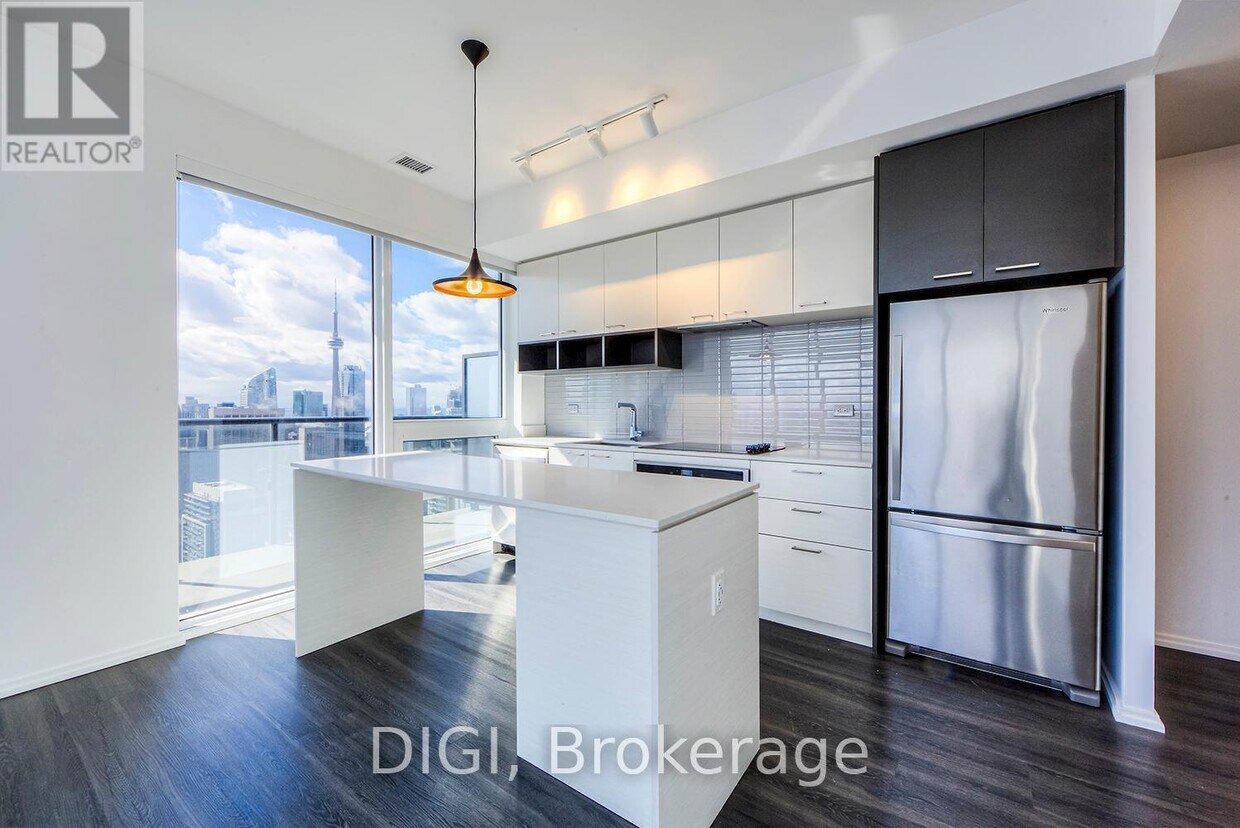 Photo principale - 55-4355 Gerrard St W