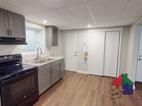 Building Photo - 20 Hubbard St