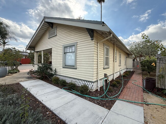 Foto del edificio - Old Town Orcutt Charm