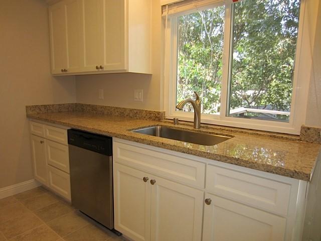 Building Photo - 1082 Esplanade Pl