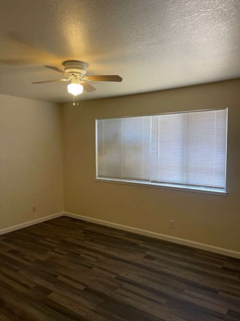 Building Photo - 7718 Brentwood Dr
