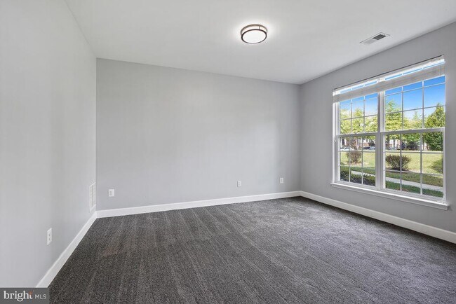 Foto del edificio - 505 Jurgensen Pl